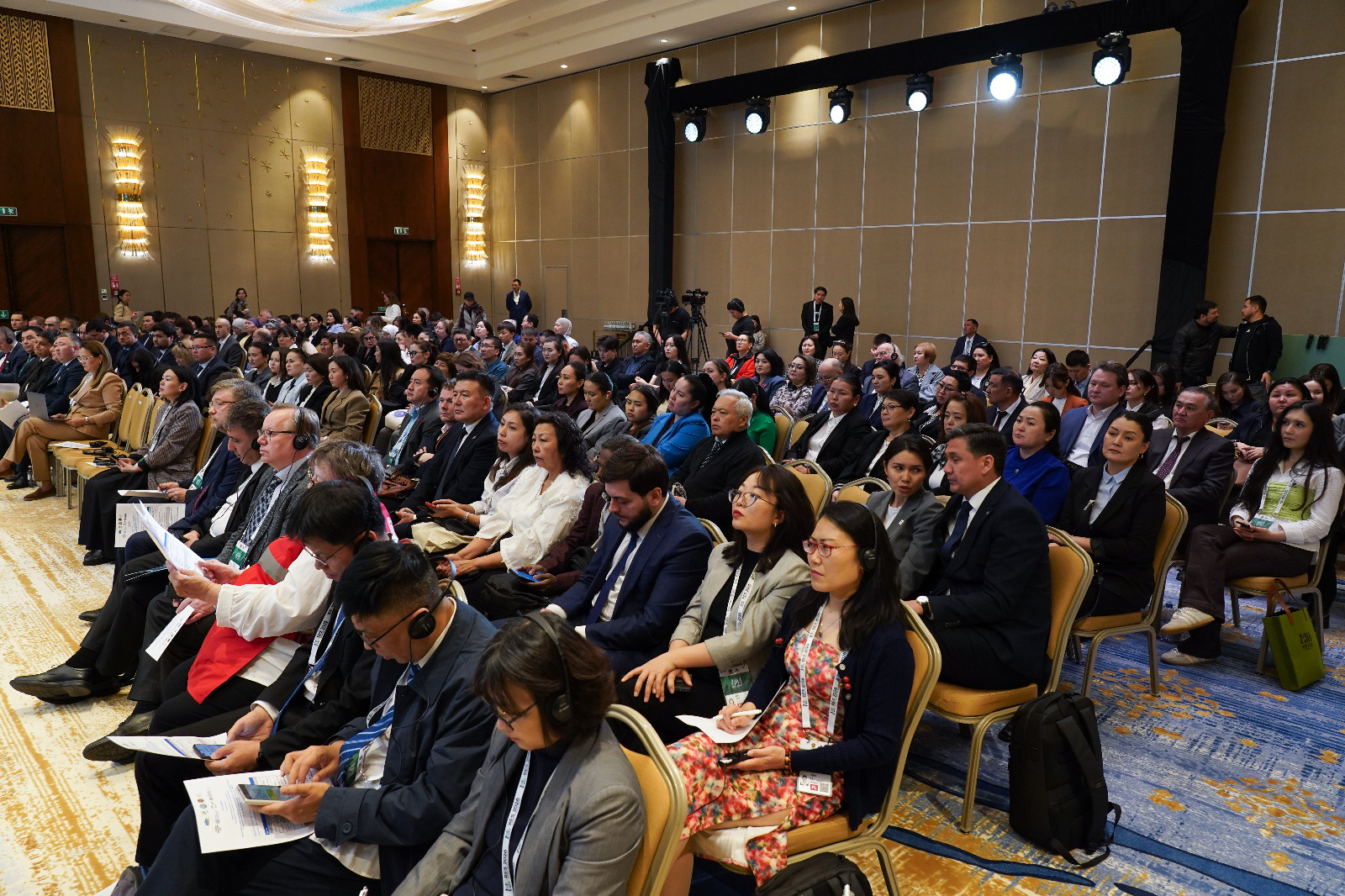 Kazhydromet held a panel session on the early warning system in Central Asia within the framework of the Economic Zone